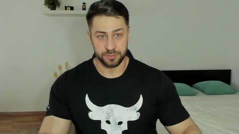 Trent online show from February 1, 8:18 am