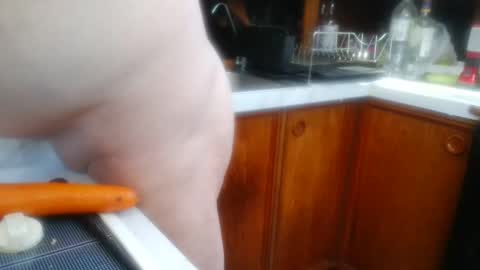 Snapshot of trevluv77 chatting on December 25, 2:14 am trevluv77 online show from December 25, 2:14 am