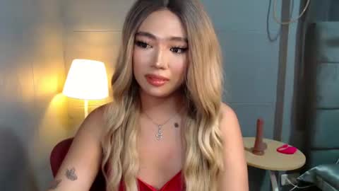 trexie_fucks15 online show from November 9, 3:43 am