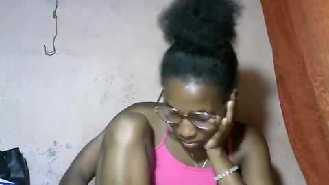 tricia9794 online show from March 16, 9:57 am