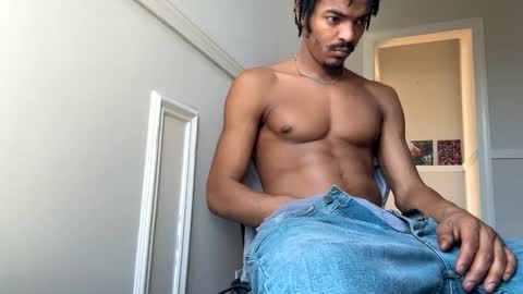 Snapshot of trillahung chatting on February 24, 6:58 pm WapBopper online show from February 24, 6:58 pm
