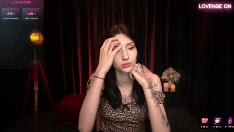 trix_void online show from October 27, 9:42 am