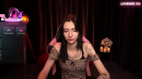 trix_void online show from November 4, 10:27 am