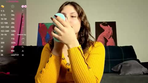 trixibell online show from February 17, 5:28 am