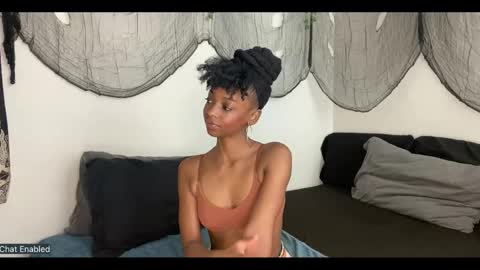 trixie_luv online show from September 18, 6:12 pm