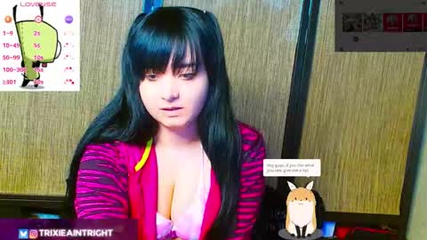 Snapshot of trixiedoescamcam chatting on October 20, 9:53 pm trixiedoescamcam online show from October 20, 9:53 pm