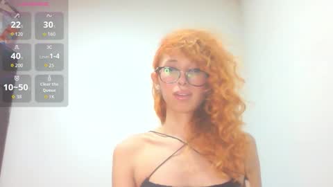 Snapshot of trixy_roses chatting on October 11, 6:18 am Trixy Rose online show from October 11, 6:18 am
