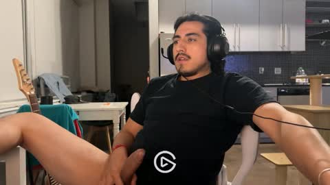 trod5763 online show from January 13, 5:44 am