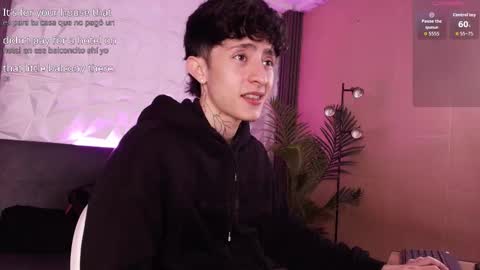 Troy online show from November 20, 7:44 pm