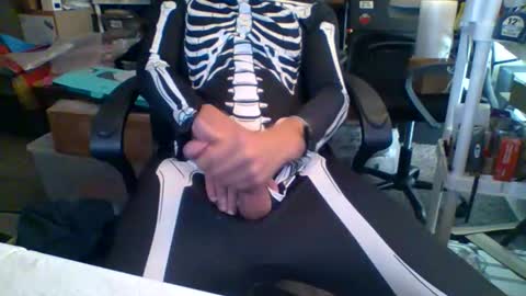 Snapshot of truk1976 chatting on October 21, 3:38 pm truk1976 online show from October 21, 3:38 pm