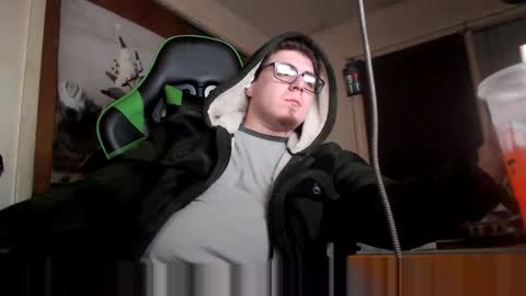 trustyf65 online show from April 20, 8:17 am