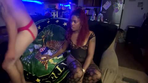 Snapshot of ts_britt chatting on October 6, 11:17 am ts_britt online show from October 6, 11:17 am