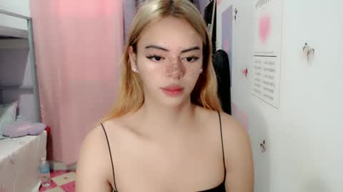 Snapshot of ts_vexana chatting on January 16, 1:06 am Dhalia online show from January 16, 1:06 am