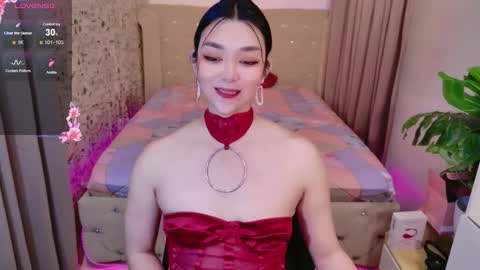 ts_yoshi_ online show from February 19, 10:14 am