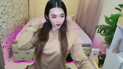 ts_yoshi_ online show from February 28, 7:07 pm