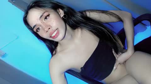 Snapshot of tsgirl_kathalina chatting on February 25, 9:58 pm tsgirl_kathalina online show from February 25, 9:58 pm