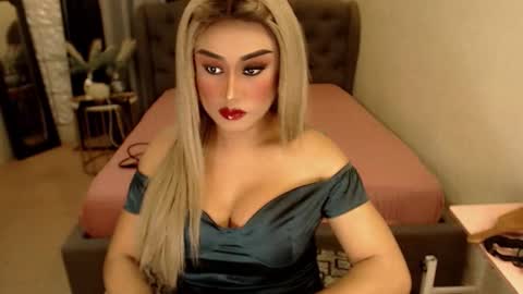 SEDUCTIVEmistresCUMS online show from February 4, 10:19 am