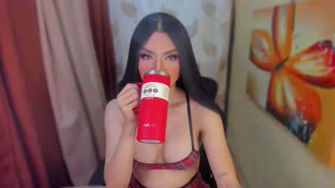 Queen Selena online show from November 24, 9:08 am