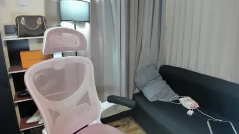 tsuncutmargauxx online show from December 16, 11:16 am