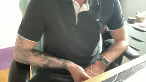 TT Boy2000 online show from April 2, 5:42 pm