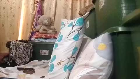 Mae online show from March 5, 12:08 am