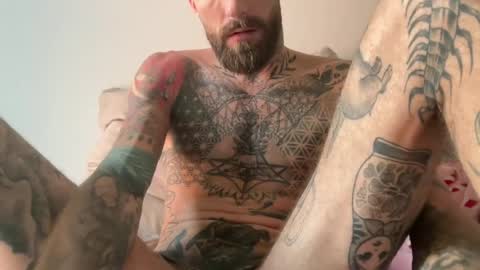 Tuhands online show from July 7, 1:04 pm