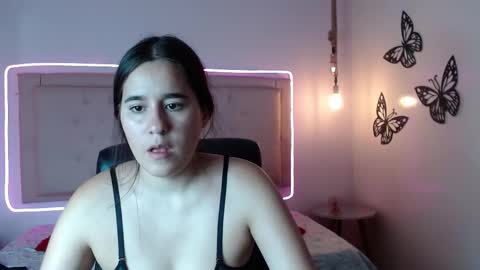 Snapshot of tulunaroja chatting on October 20, 8:14 pm tulunaroja online show from October 20, 8:14 pm
