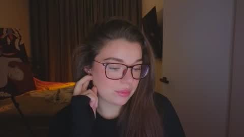 Ariana online show from November 8, 9:18 pm