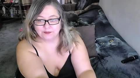 Lana online show from April 8, 12:35 am