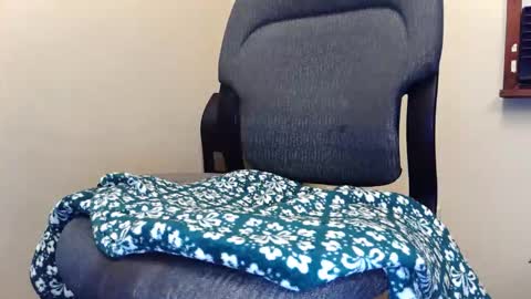 twayne29x online show from April 2, 3:36 am