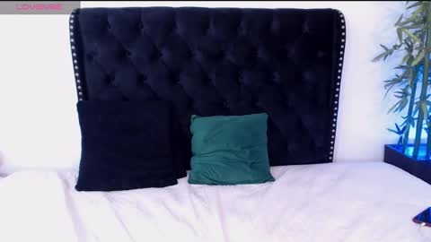 Snapshot of twerking_bigass chatting on February 20, 8:14 pm Sophy online show from February 20, 8:14 pm