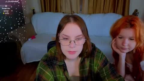 twicehearts online show from November 18, 11:24 am