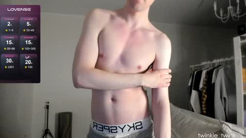 Andy online show from December 21, 1:36 am