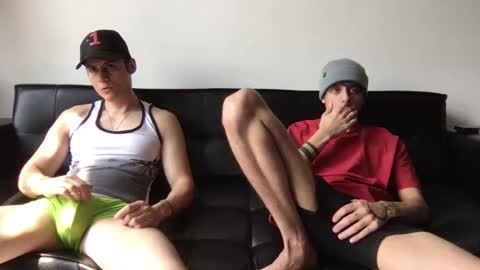 Derrick online show from February 15, 8:01 pm