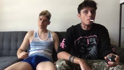 Derrick online show from November 8, 5:27 pm