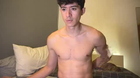 Snapshot of twinksweetlovehot chatting on February 20, 7:30 pm twinksweetlovehot online show from February 20, 7:30 pm