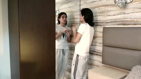 twinslovers_ online show from December 16, 3:46 am