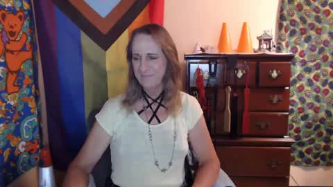 Snapshot of twocumkerry chatting on October 3, 5:38 am twocumkerry online show from October 3, 5:38 am