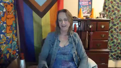 twocumkerry online show from April 26, 9:40 am