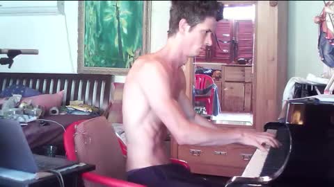 TobeBritta online show from October 24, 1:34 pm