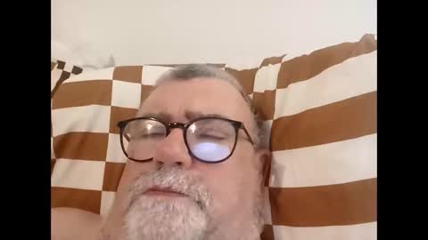 twohats2810 online show from May 20, 6:47 pm