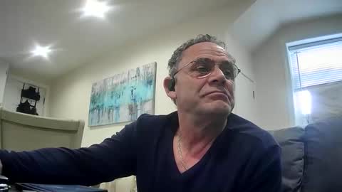 Twopeopleinlove online show from February 1, 7:33 pm