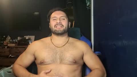 Snapshot of txmusclestud chatting on December 16, 4:13 am txmusclestud online show from December 16, 4:13 am