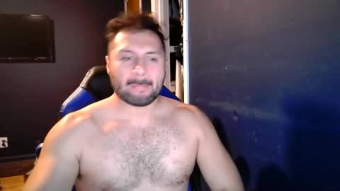 Snapshot of txmusclestud chatting on March 8, 11:28 pm txmusclestud online show from March 8, 11:28 pm