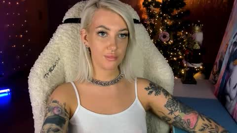 Miley online show from January 15, 12:47 pm