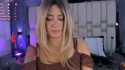  TYLA  online show from February 9, 3:32 am