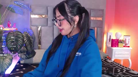 Snapshot of tyla_ks chatting on September 27, 10:07 pm tyla_ks online show from September 27, 10:07 pm