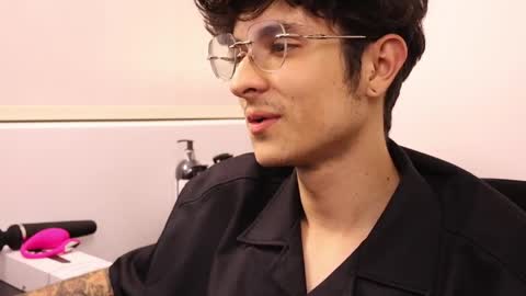 tyler_blade online show from April 8, 11:52 pm