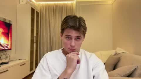 tyler_garrner online show from October 30, 4:40 pm