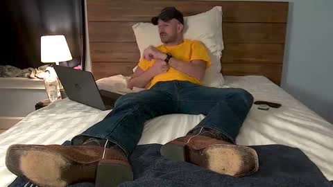 Snapshot of tylerlogan813 chatting on September 13, 5:21 am TylerLogan813 online show from September 13, 5:21 am
